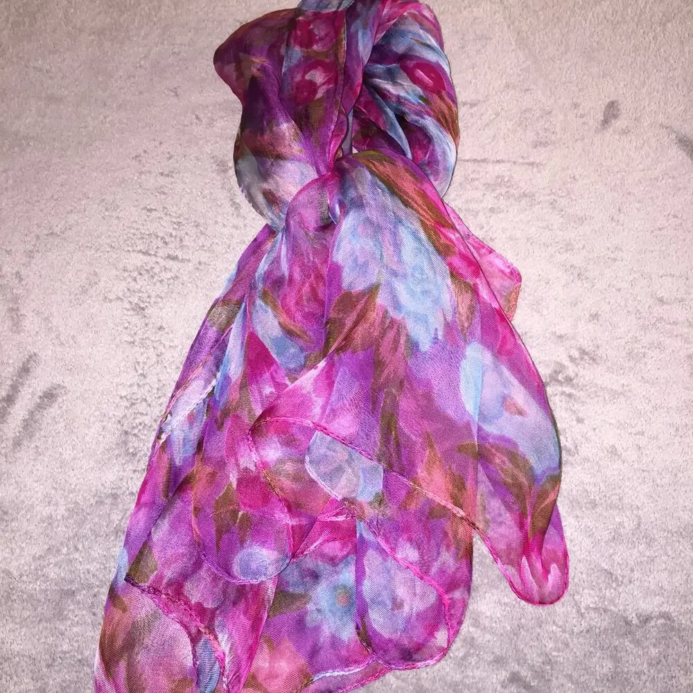 Floral Scarf 33 x 34.5